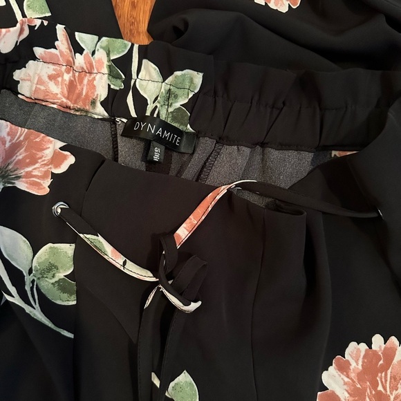 Dynamite | Black and pink floral wise leg pants size large - Picture 6 of 6